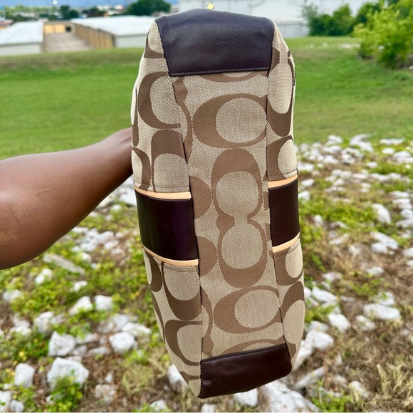 Coach Vintage Chelsea Tote Bag - Picture 8 of 12